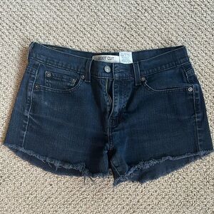 Levi’s Jean Cut-Off Shorts